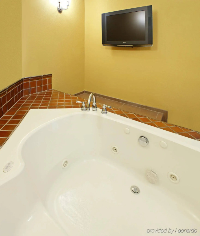 Crowne Plaza Little Rock