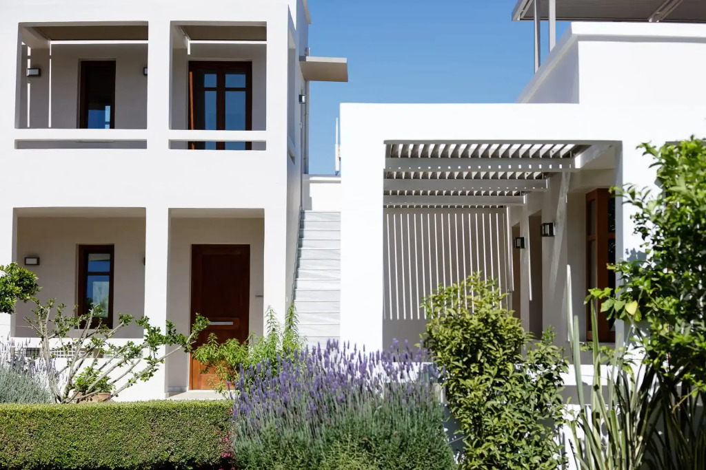Mikro Livadi Special Lodges - Has an Eco Salt water pool - 150m from the beach