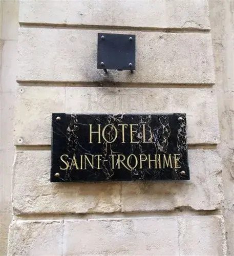 Hotel Saint Trophime