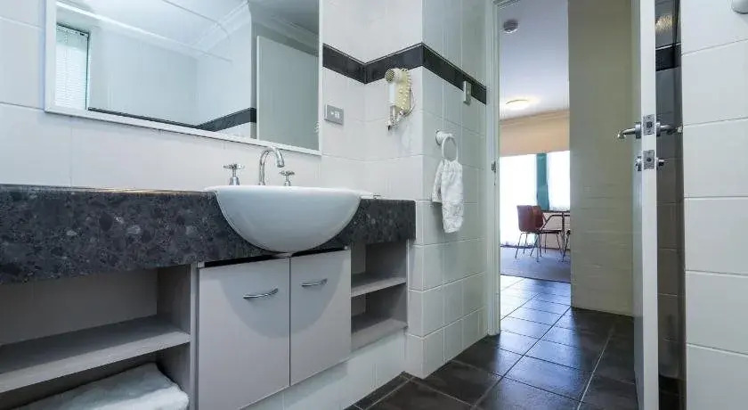 Dowler Apartments