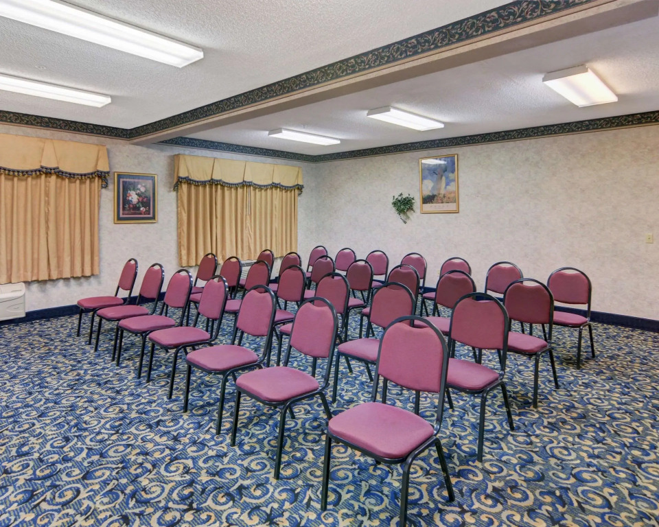 Quality Inn & Suites Grand Prairie South