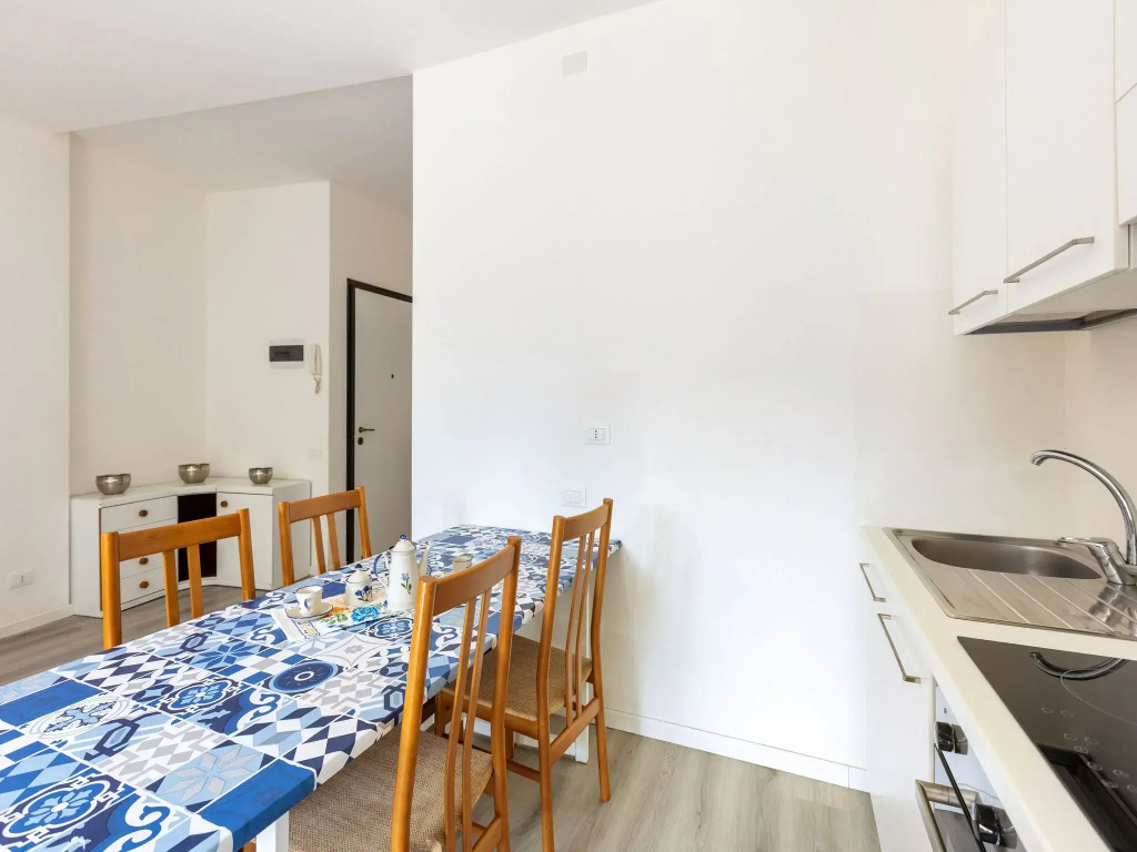 Snug apartment in Lesa with balcony