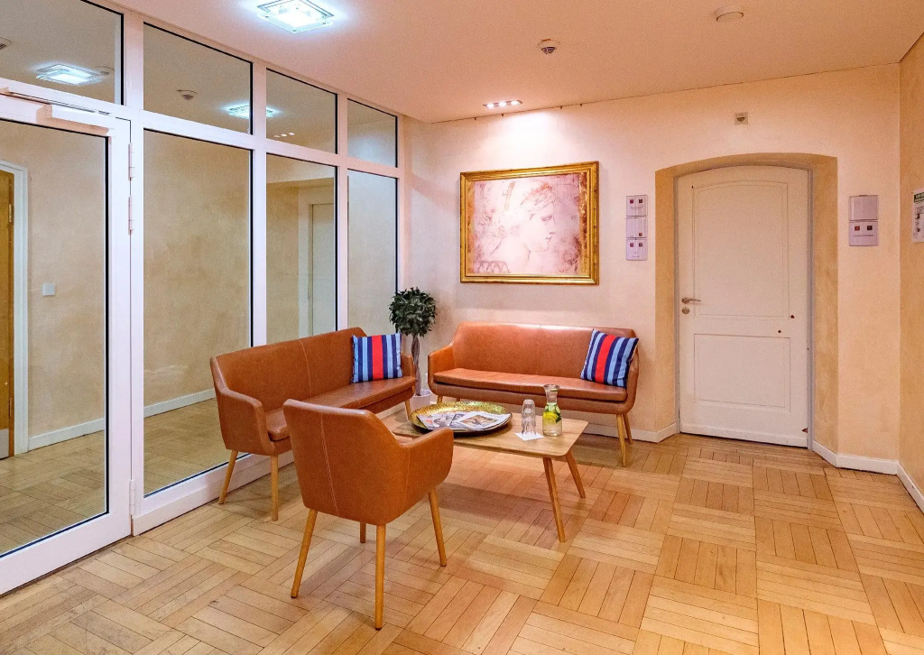 XII Apostel Albergo