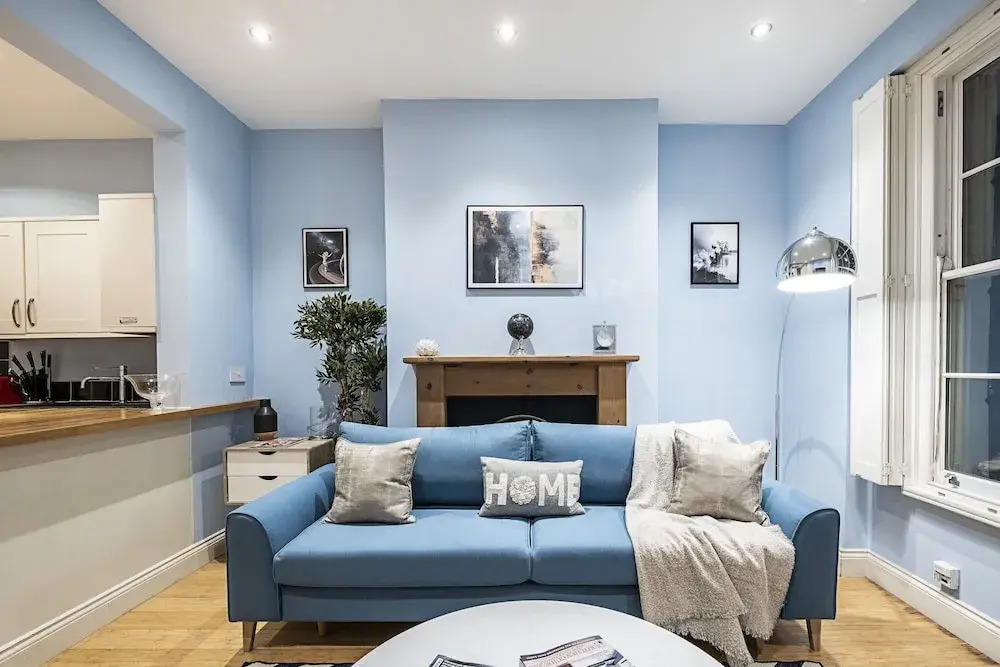 Penryn Apartment by Flexystays