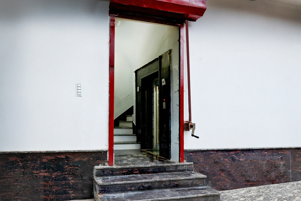 Super Townhouse Jhilmil Metro Station Formerly Legacy Residency