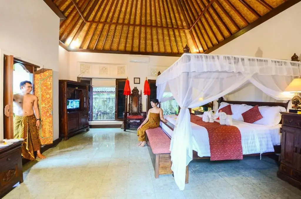 Tirta Ayu Hotel and Restaurant