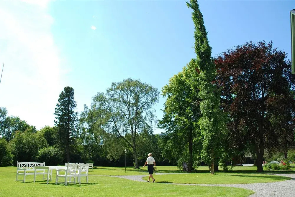 Bårdshaug Herregård