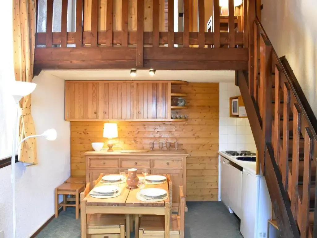 Appartement Méribel, 1 pièce, 4 personnes - FR-1-180-15