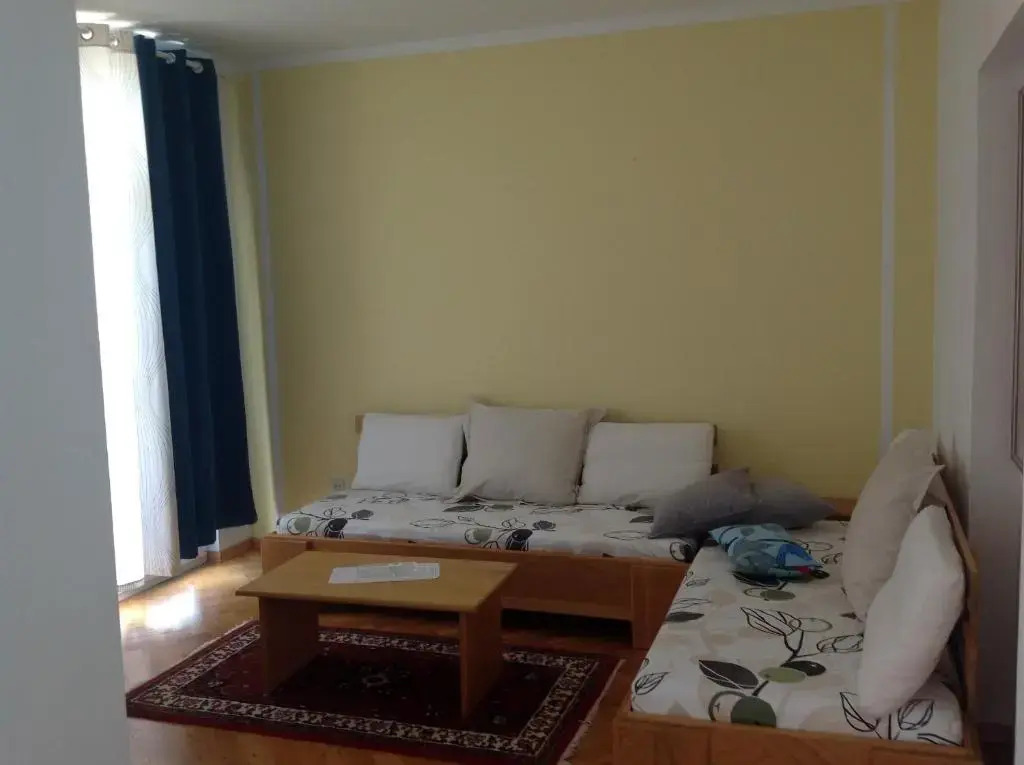 Die Appartements Glavas mit Loggia und Balkon für 3 Personen