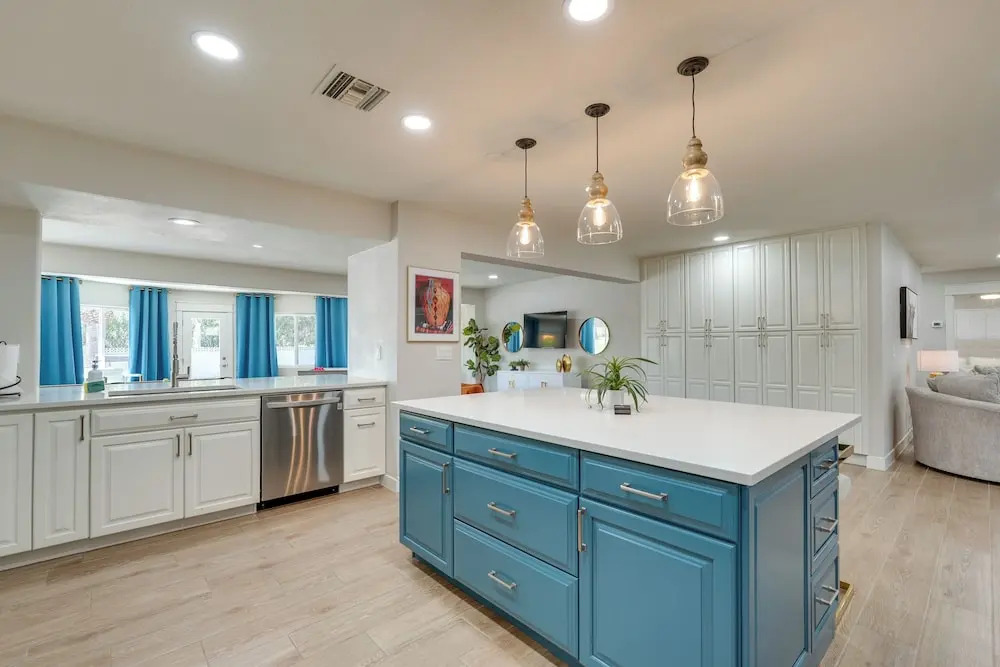 Pool, Hot Tub: Family-friendly Scottsdale Home!