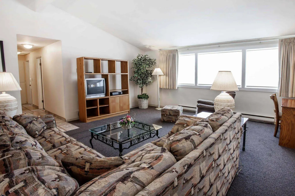 Quality Inn & Suites Bremerton