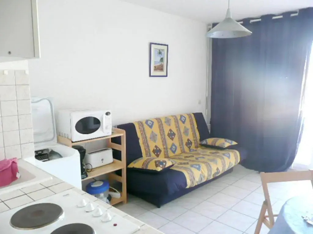 Apartment With one Bedroom in Sainte-marie, With Wonderful sea View and Furnished Balcony - 7 m From the Beach