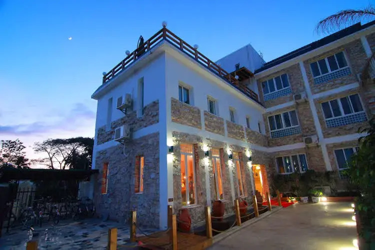 Yalong Bay Farinn Bo Hou Cun