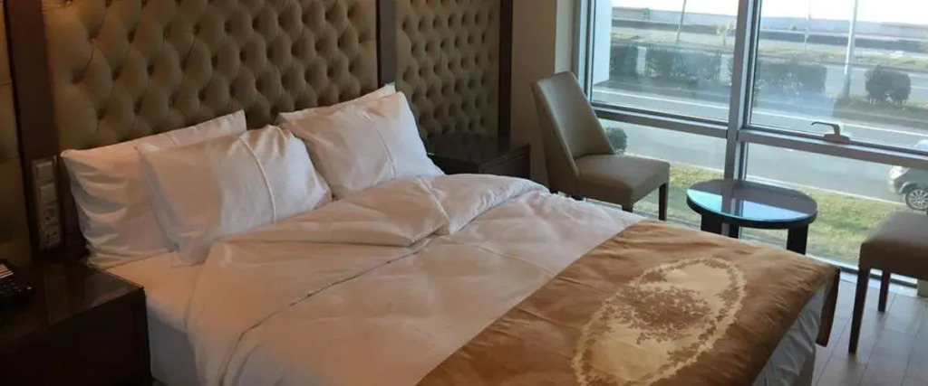 Nana Hotel