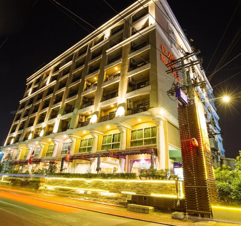 Metro Point Bangkok