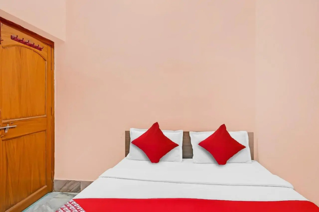 OYO Flagship 80598 Aditya Guest House