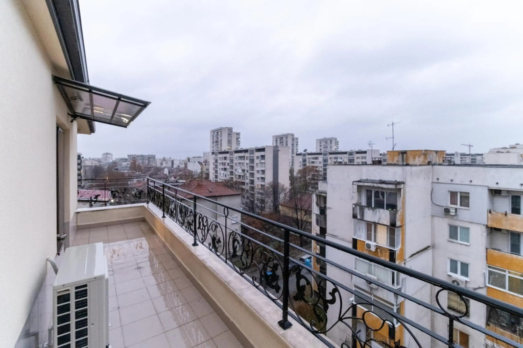 City Central 1-Bed Apartments