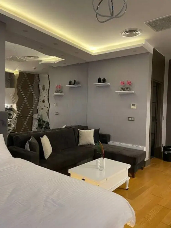 Brand-new Studio Apartment Near Mall of Istanbul