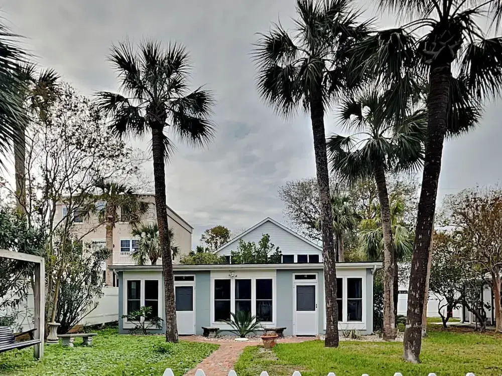 Captains Quarters B by Tybee Vacation Rentals