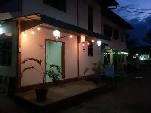 Yoma Motel