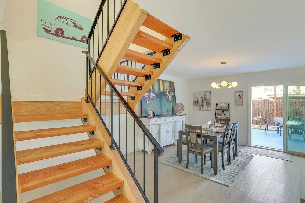 2 Mi to Old Town! Dog-friendly Condo w/ Pool