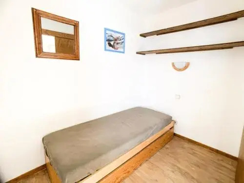 Apartment Les Pistes - Lavachet-2 by Interhome