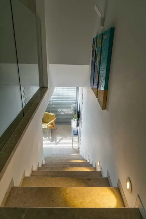 Stunning Beachfront Apt W Epic Sea Views
