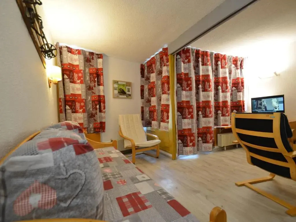 Appartement Les Menuires, 1 pièce, 4 personnes - FR-1-452-45