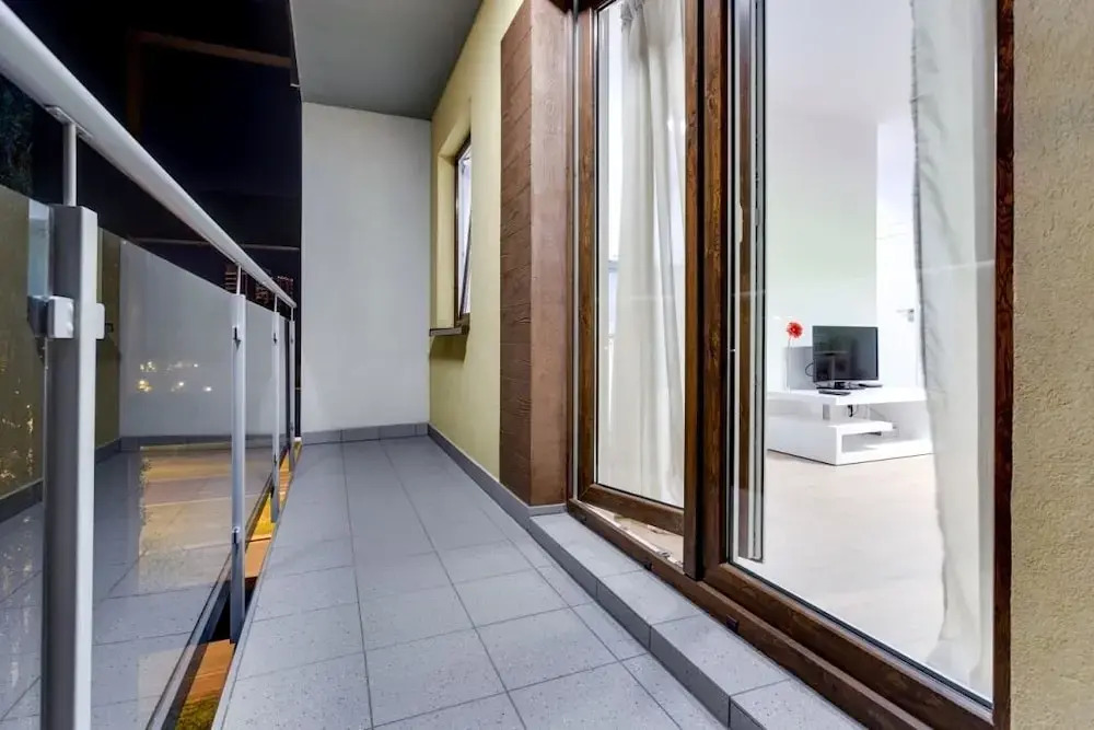Penguin Apartments City Center Dmowskiego