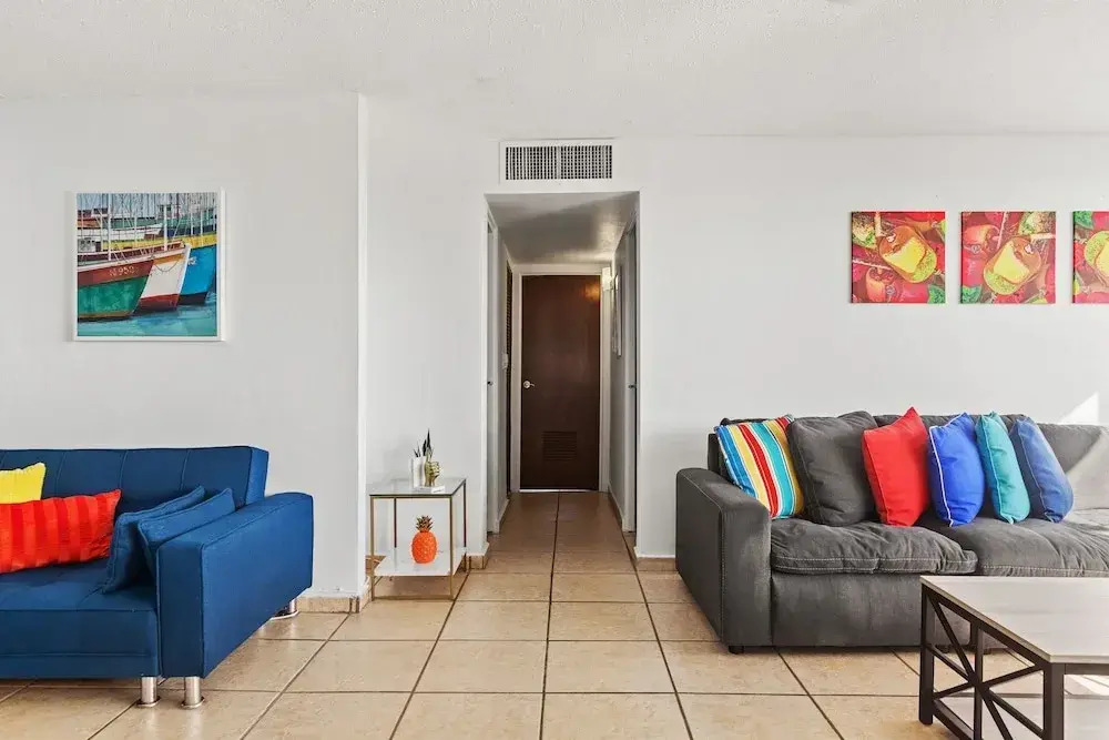 Otium Stay Steps From the Beach City Views Pet Friendly