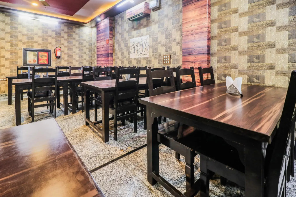 OYO 13889 Hotel Seth Sawariya