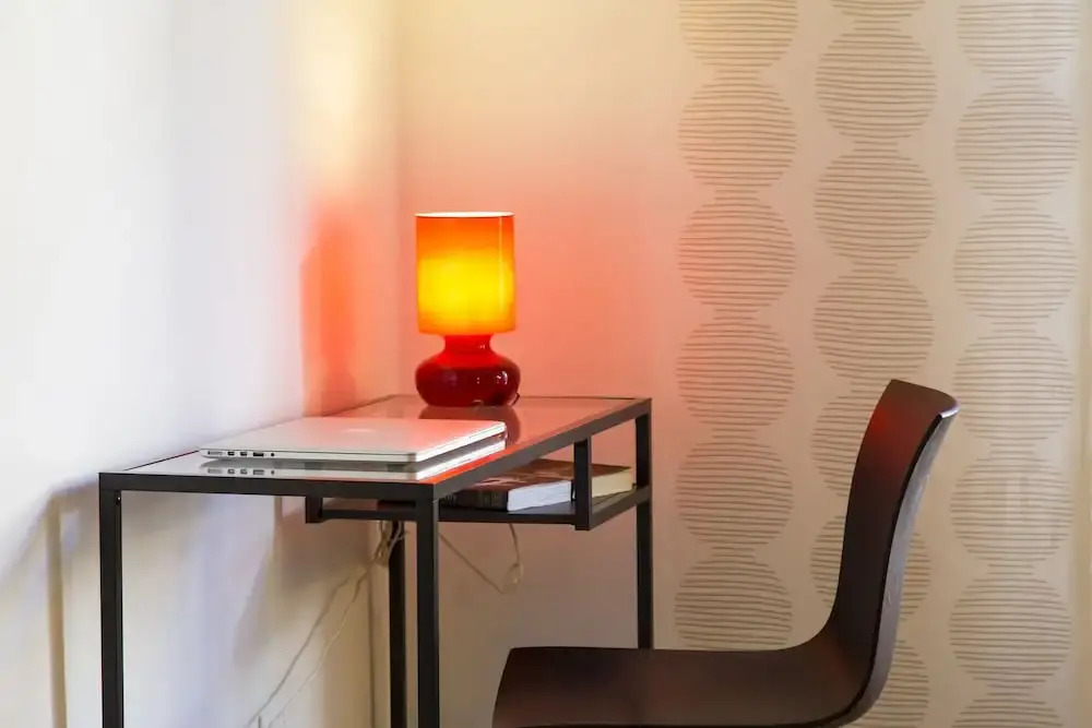 ALTIDO Urban 1-bed flat w/workspace, moments from Av. da Liberdade