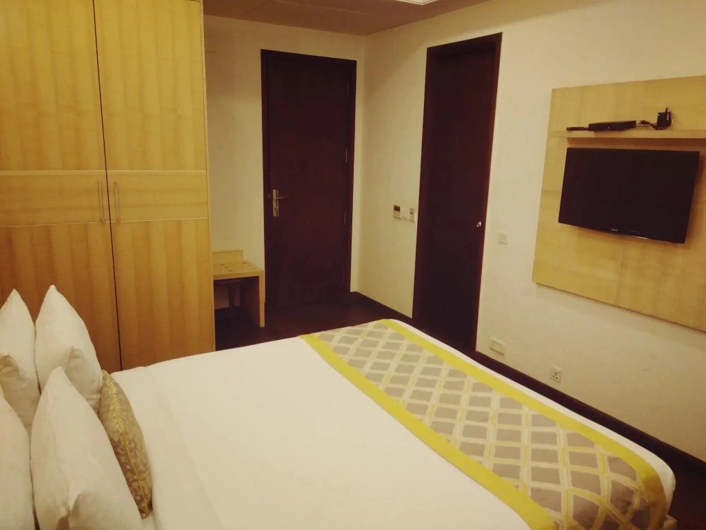 Stately Suites NH 8