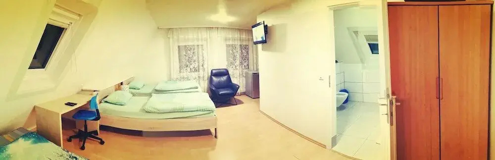Home Inn Hotel