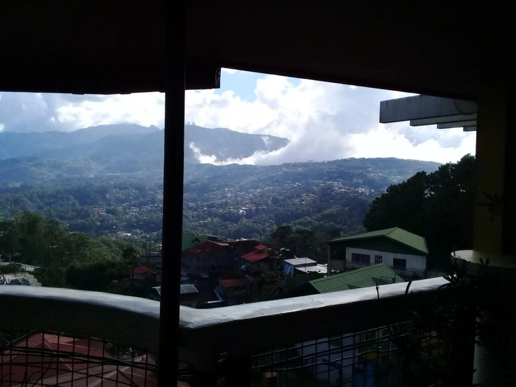 ASHBURN'S Transient Baguio - BUDGET Accommodation