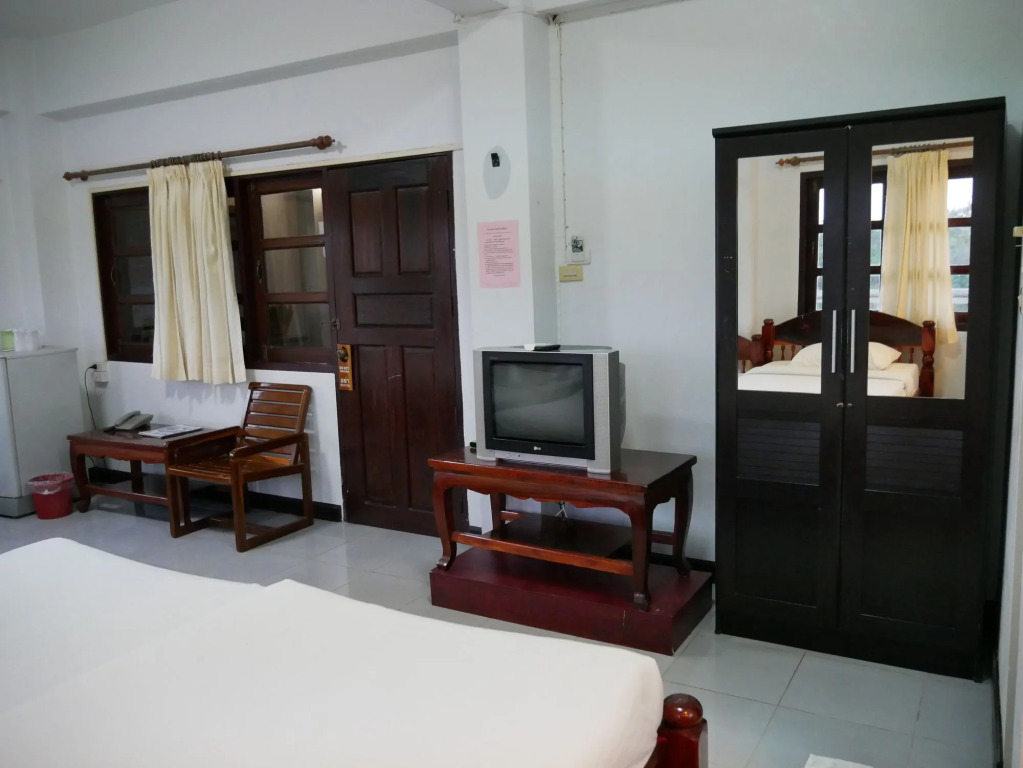 Samoar Riverside Hotel