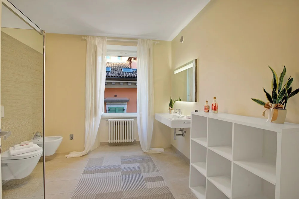 Les Suites Di Sara