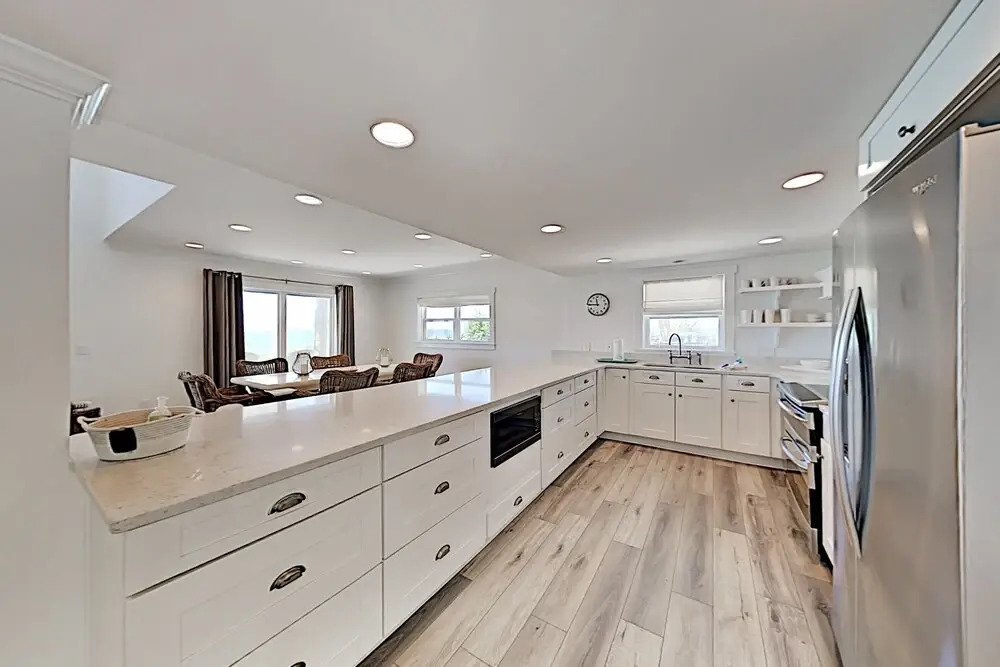 New Listing! The Beach House - Gulf-front Haven 4 Bedroom Home
