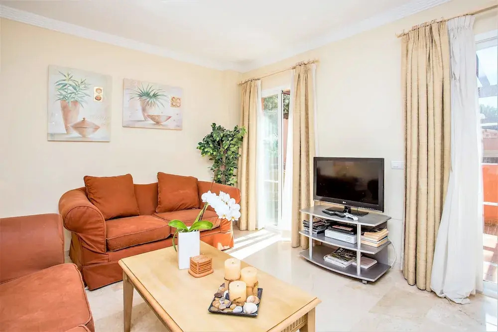 Elviria 3 bed apartment close to beach JP4D