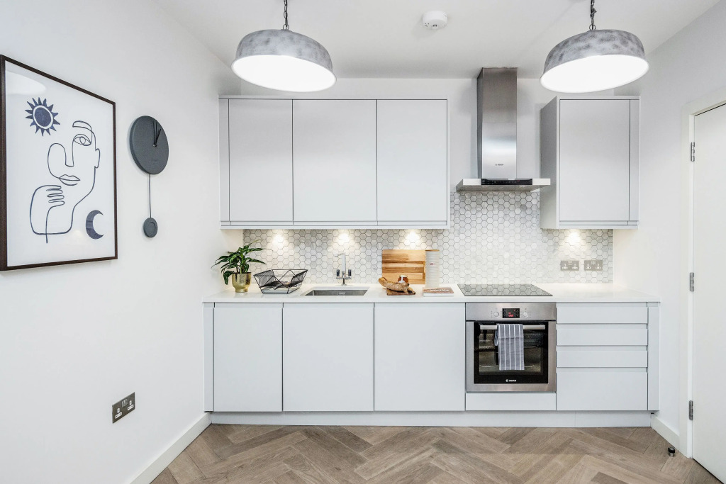 Lumina House - Fitzrovia - by Frankie