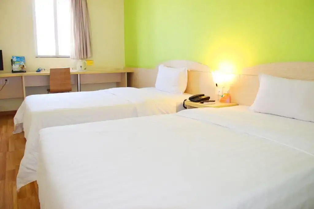 7 Days Inn Guangqumen