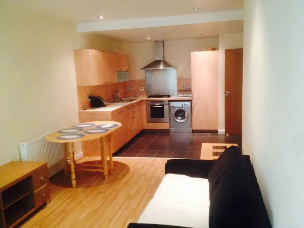 Talbot Street Apartment