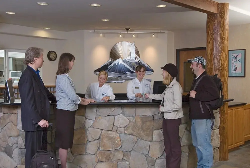 Breeze Inn Hotel & Motel