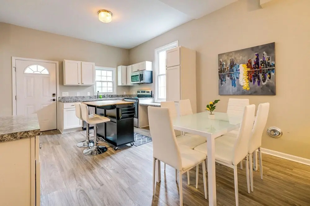 Wilmington Getaway Near Riverwalk + Downtown!
