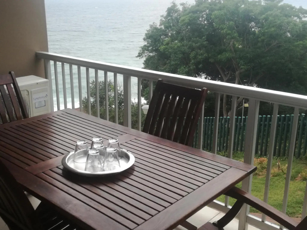 Upmarket Private Appartment Beach South Africa.