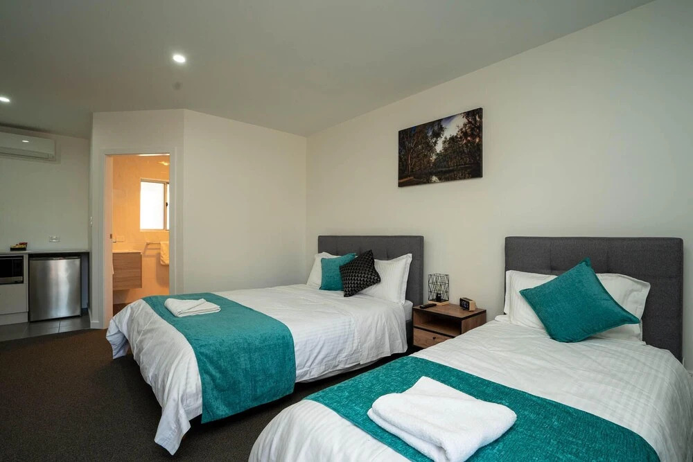 Brolga Hotel Motel