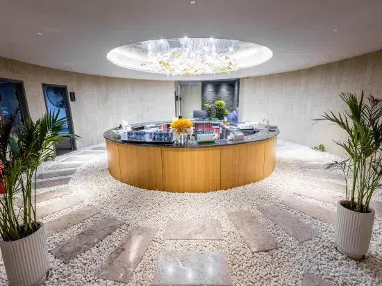 Huihua Hotel Lushan (Qixiang Avenue)