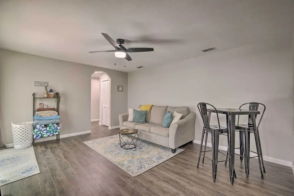 Welcoming Citrus Springs Home w/ Heated Pool