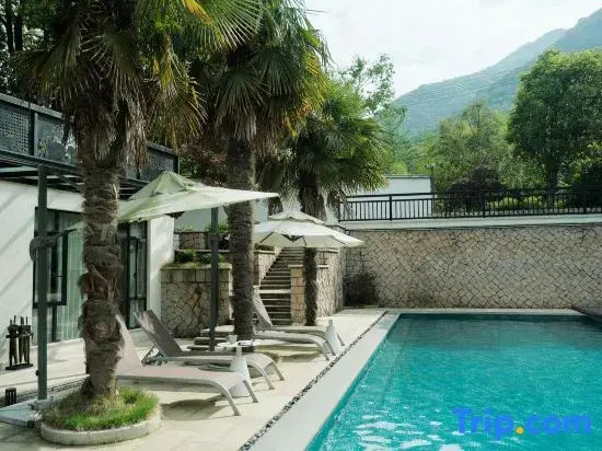 Yinye Moganshan Design Aesthetics Pool Resort Homestay