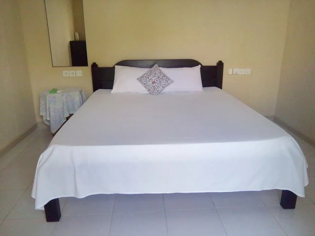 Segara Beach Inn